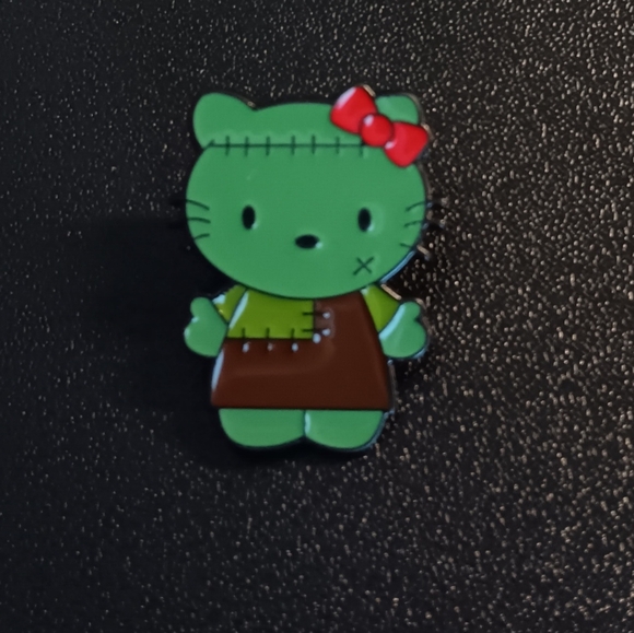 Accessories - Franken Kitty Brooch (NWT)